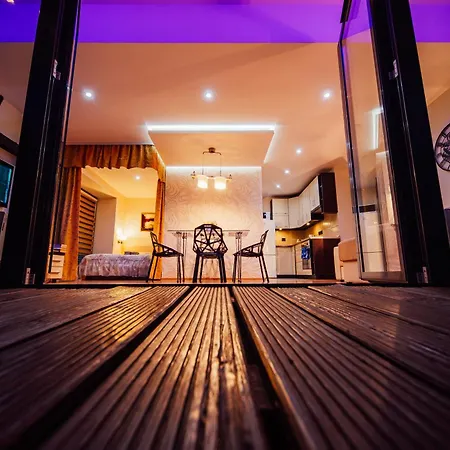 Juros Akys 9th Floor 帕兰加